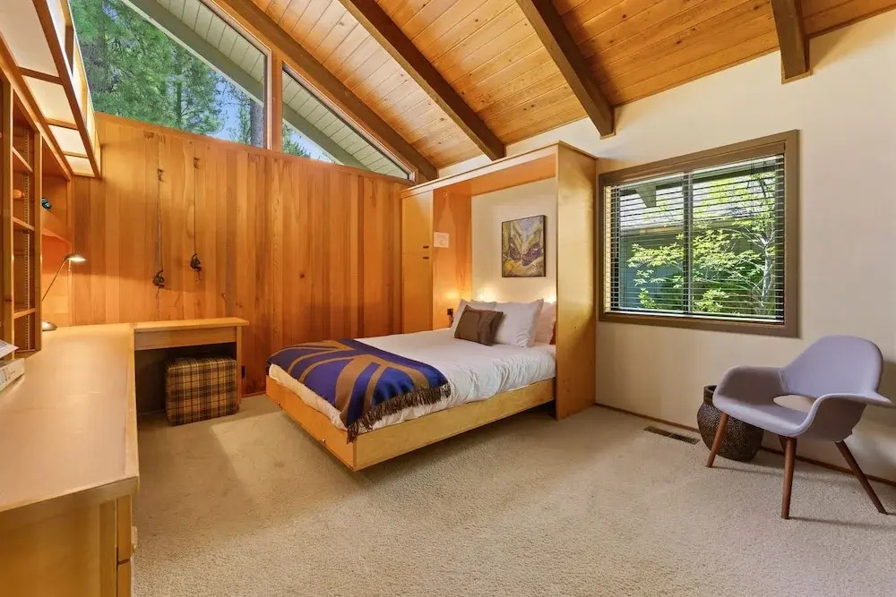 2 Pioneer Home features Brand New Hot Tub and Bikes to Explore Sunriver by RedAwning