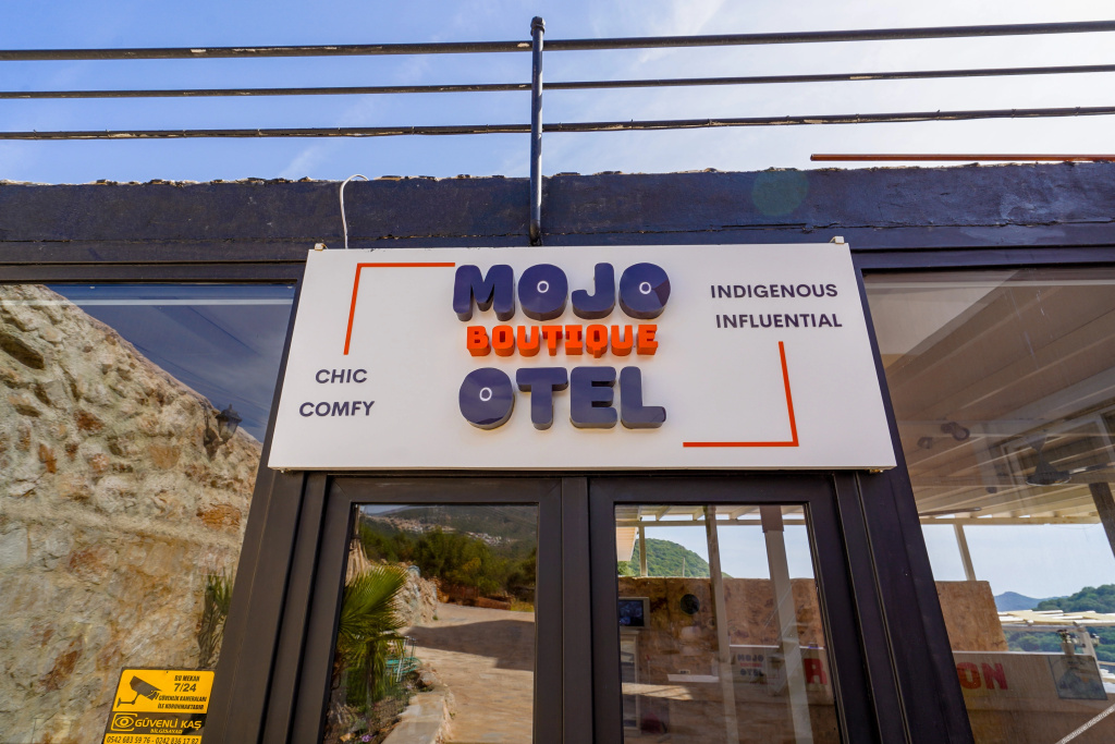 Mojo Boutique Hotel