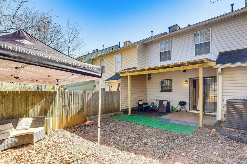 Georgia Townhome - 3 Mi to Stone Mountain Park!