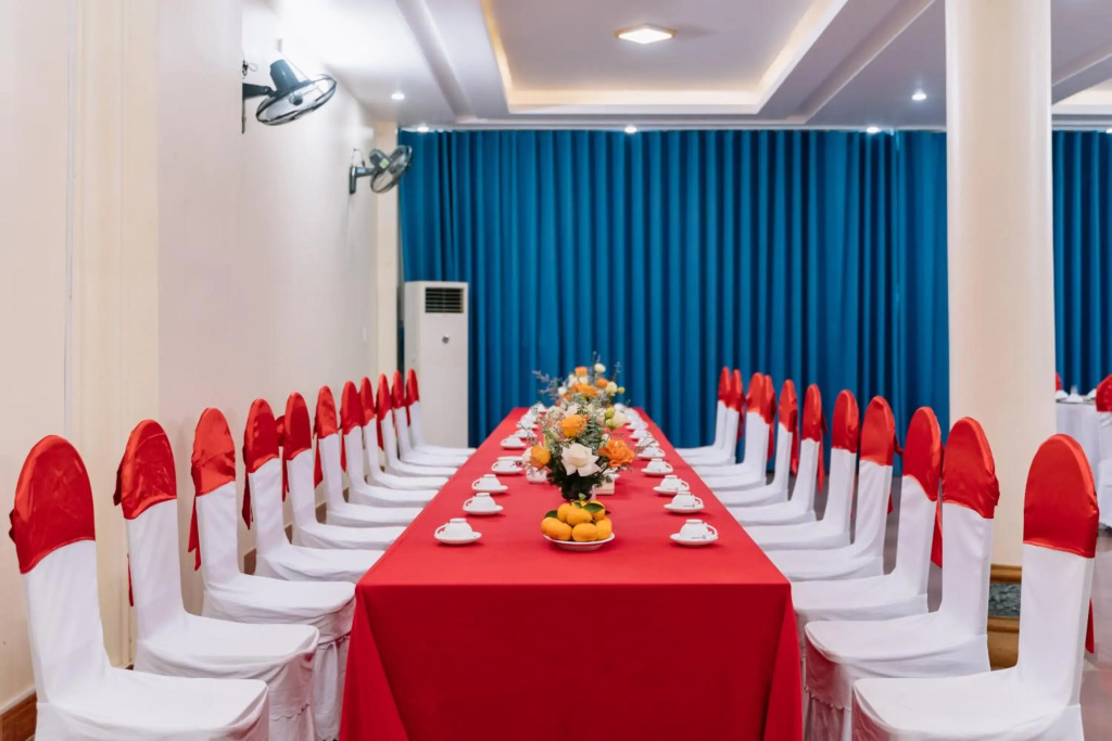Huy Hoan Hotel
