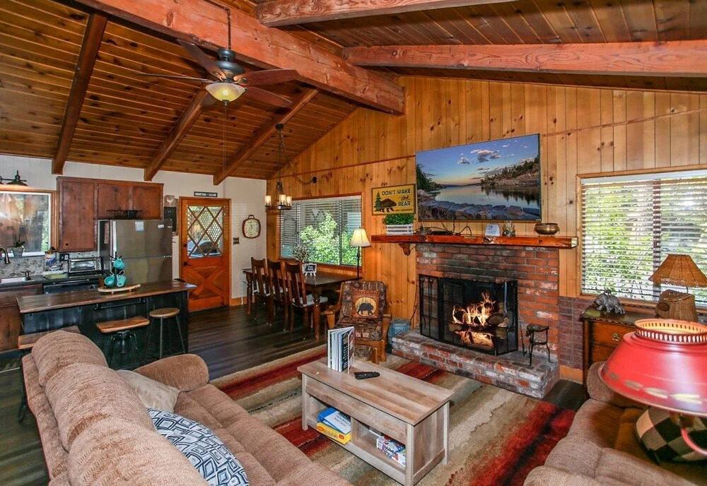Little Big Pine - Perfect, Stylish Cabin Near The Lake With A Great Deck. 2 Bedroom Home