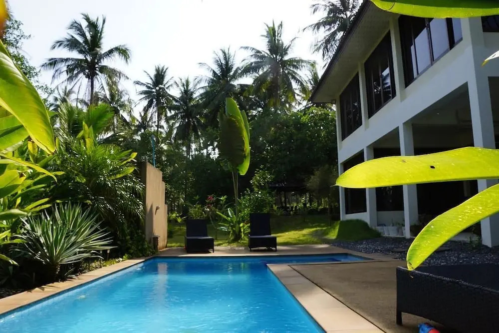 Twin Villas Apartment with Swimming Pool for 2 houses