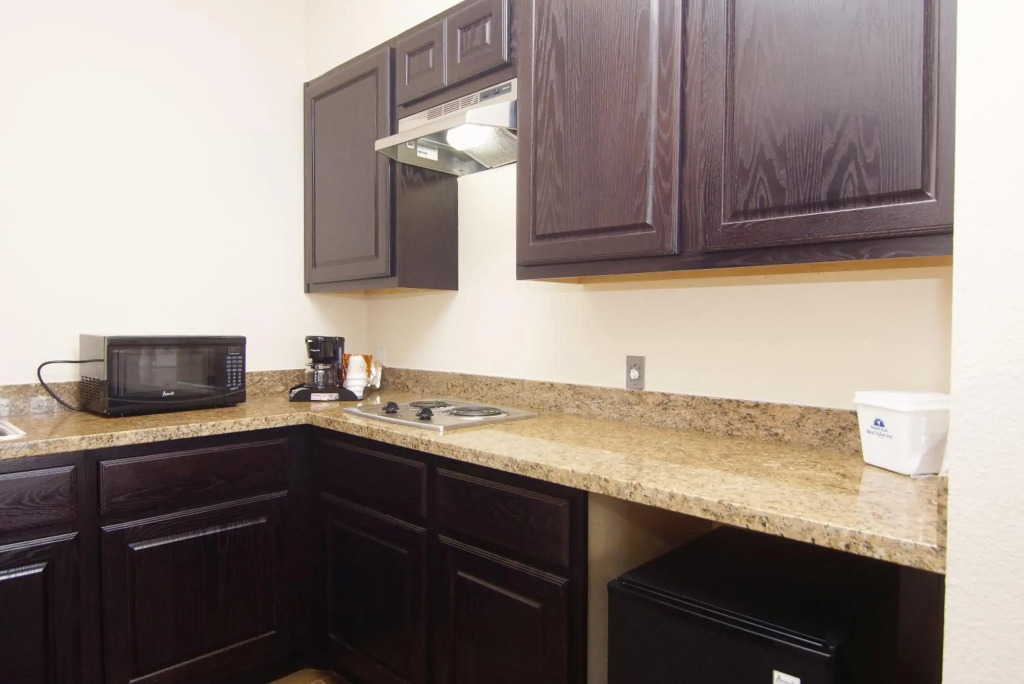 Americas Best Value Inn & Suites Cuero