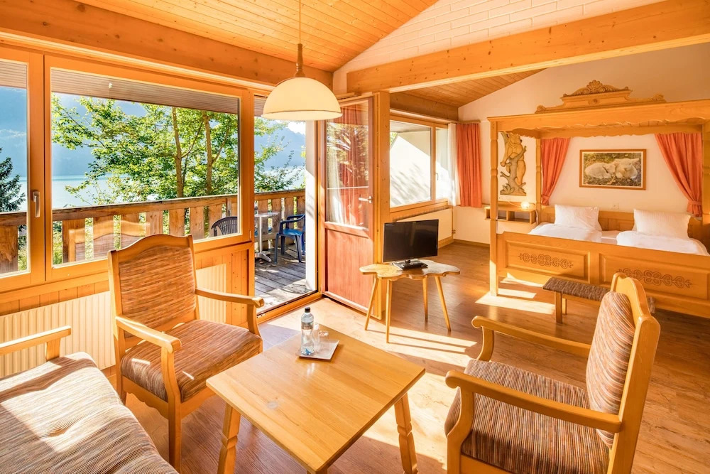 Hotel Lindenhof by Crossworld AG