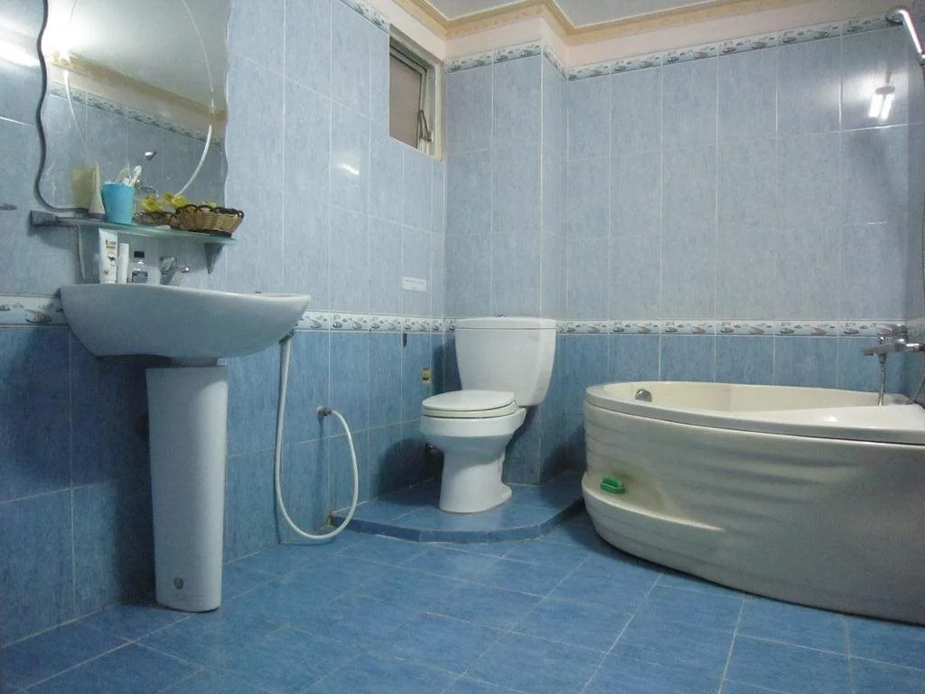 Ninh Hue Hotel