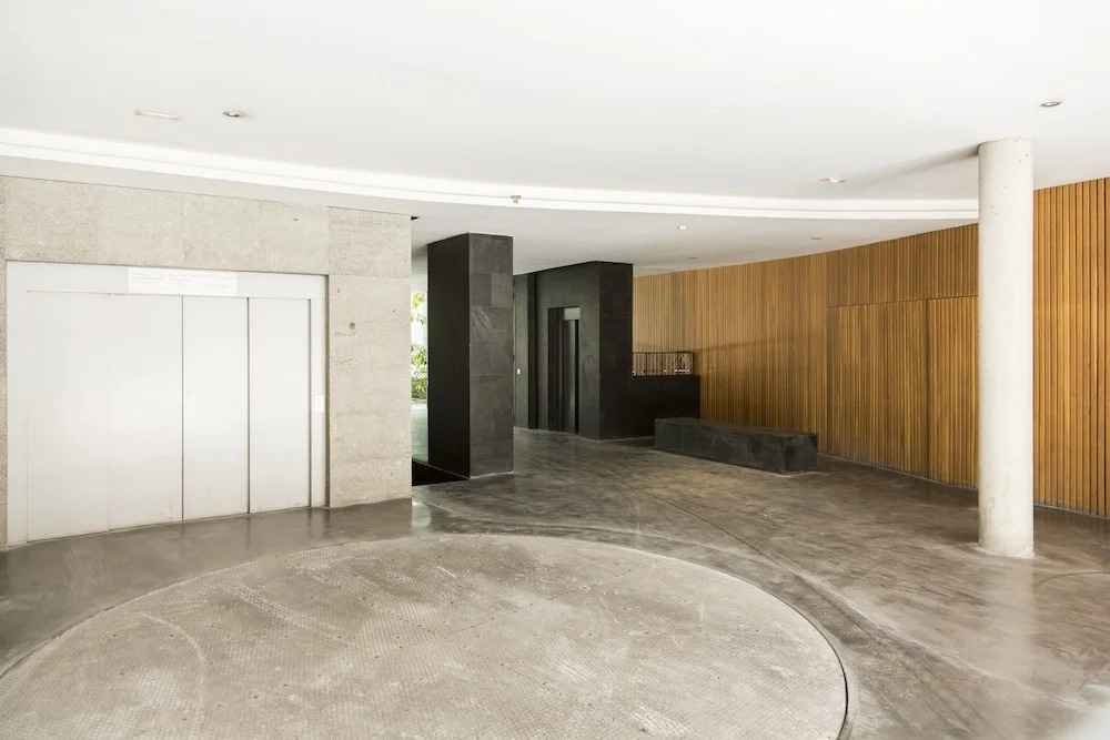 7rooms7 Gran Via Madrid Apartments