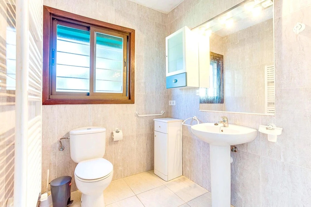 Villa With 5 Bedrooms in Portocolom, With Wonderful City View, Private Pool, Enclosed Garden Near the Beach