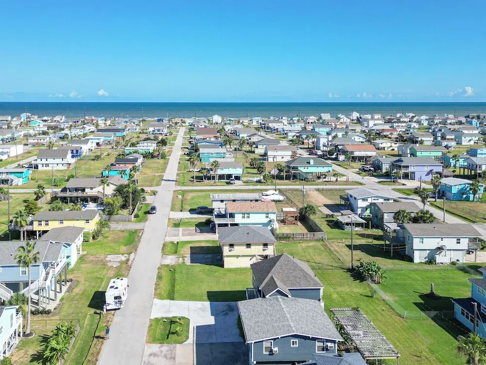 Walk to Sea Isle Beach: Updated Group Getaway!