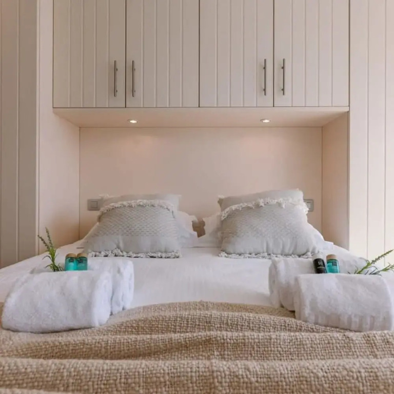 Lovely and Spacious Apartment on top Location