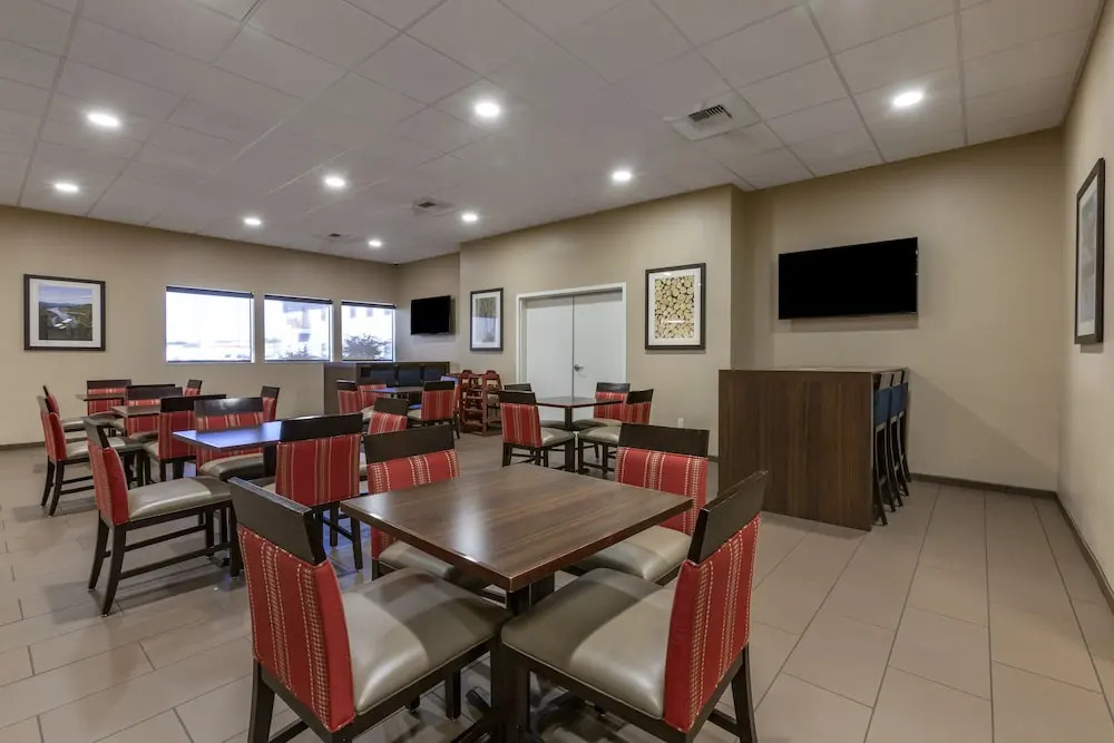 Comfort Inn & Suites I-90 City Center