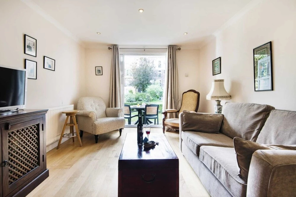 Homely Brompton Park Apartment