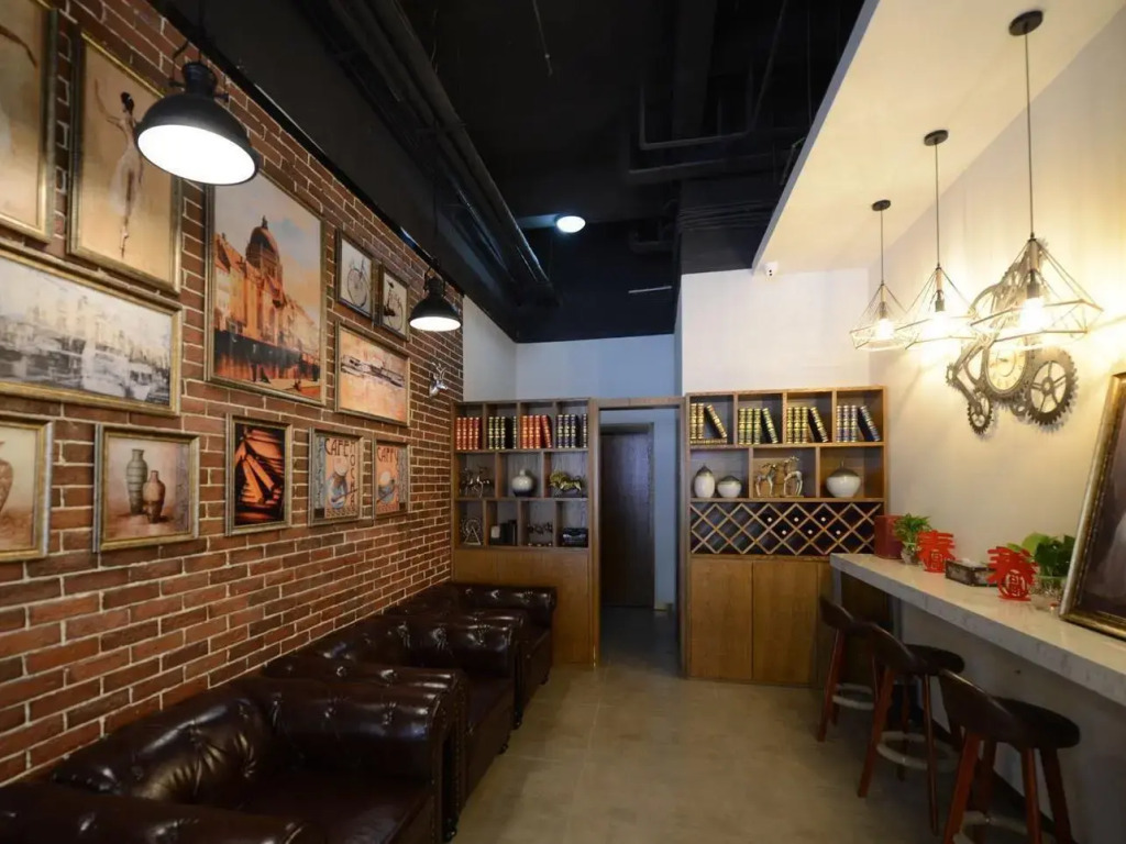 James Joyce Coffetel·Guangyuan Government Affairs Centre Wanda Plaza