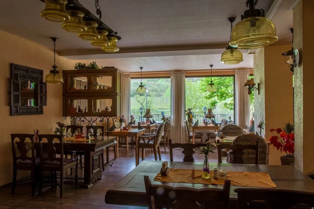 Hotel Restaurant Zum Valwiger Herrenberg