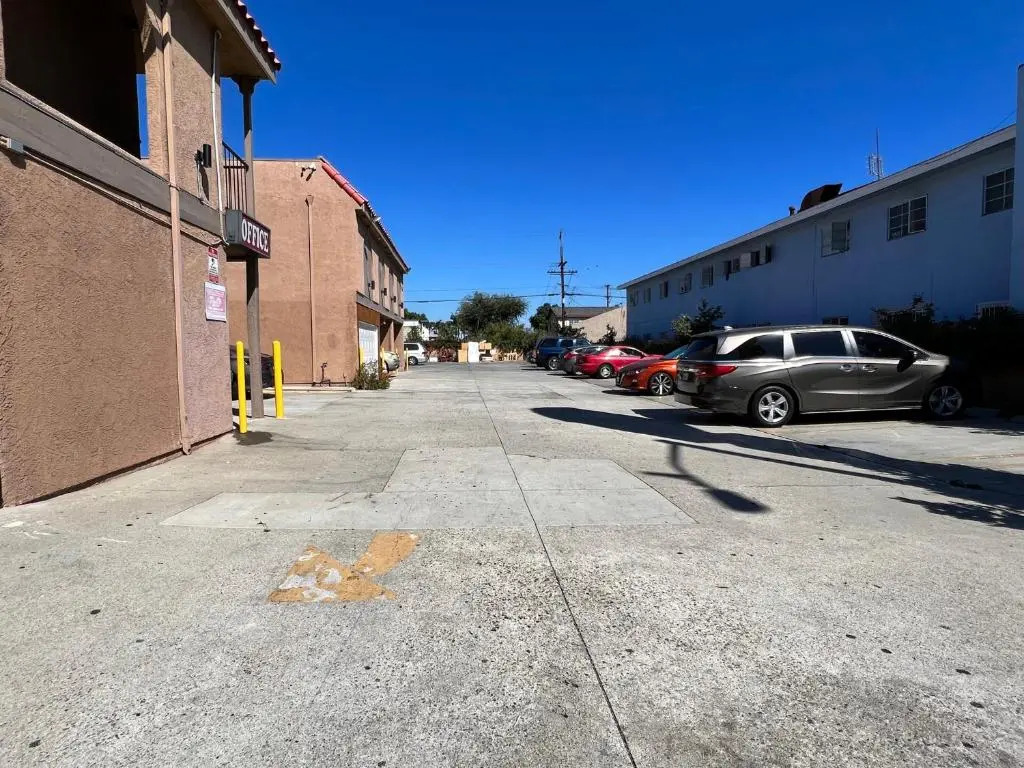 BELL RESORT MOTEL