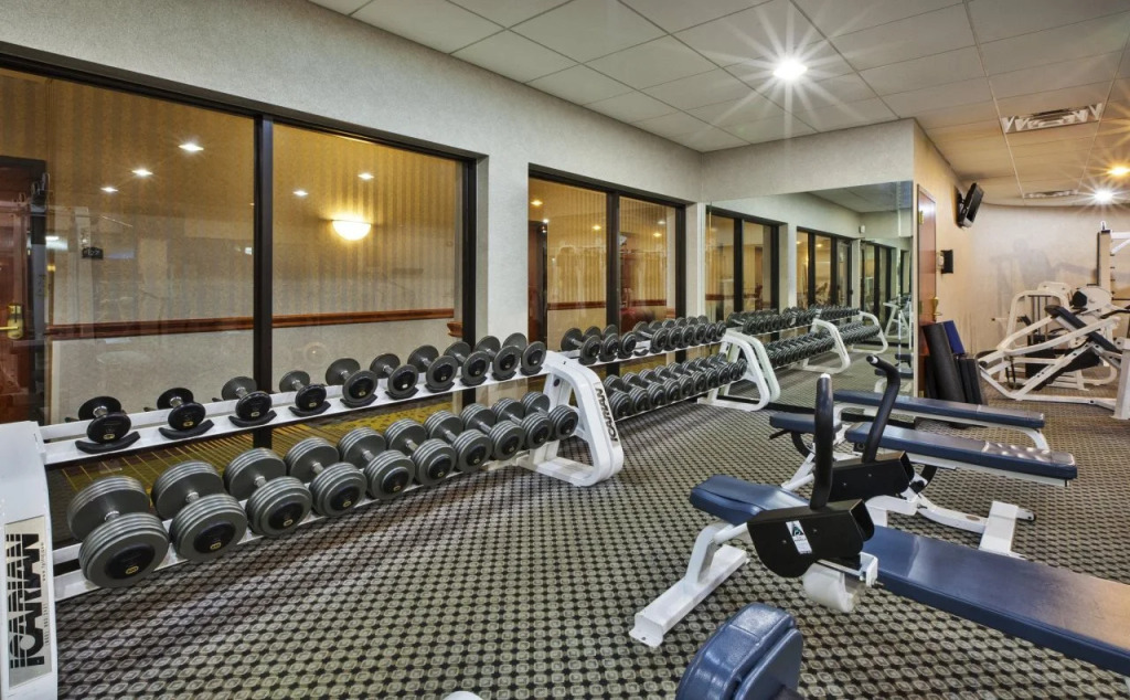 Holiday Inn Express Hotel & Suites - Belleville Area by IHG