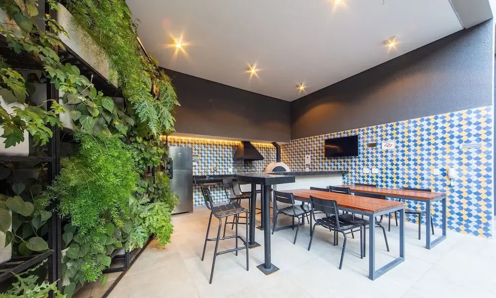 Beautiful Studio 290m From the Metro Hox1010