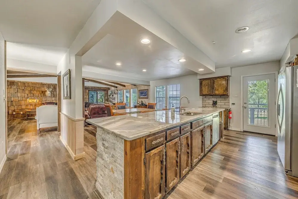 Ruidoso Home w/ Hot Tub & Sierra Blanca Views
