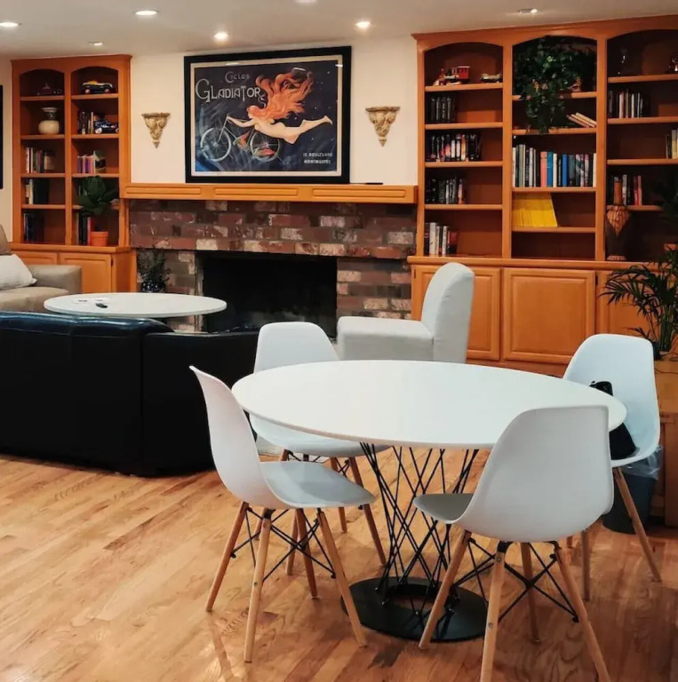 Skyhill Pool Game Room Walk to Universal Studios Theme Park