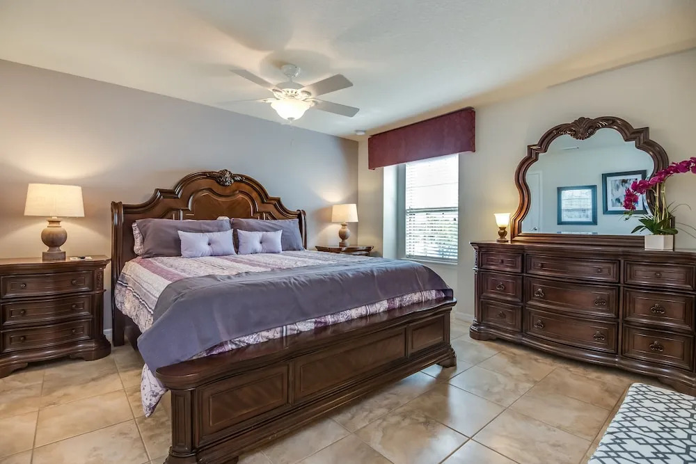 Townhome W/private Pool & Free On-site Water Park!