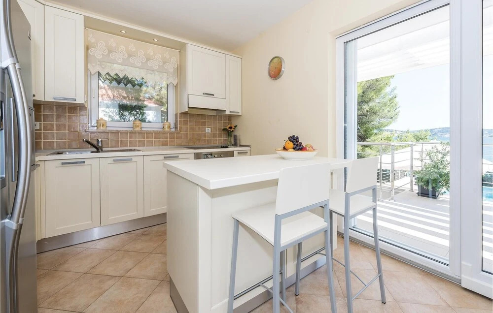 Five-Bedroom Holiday Home In Rogoznica