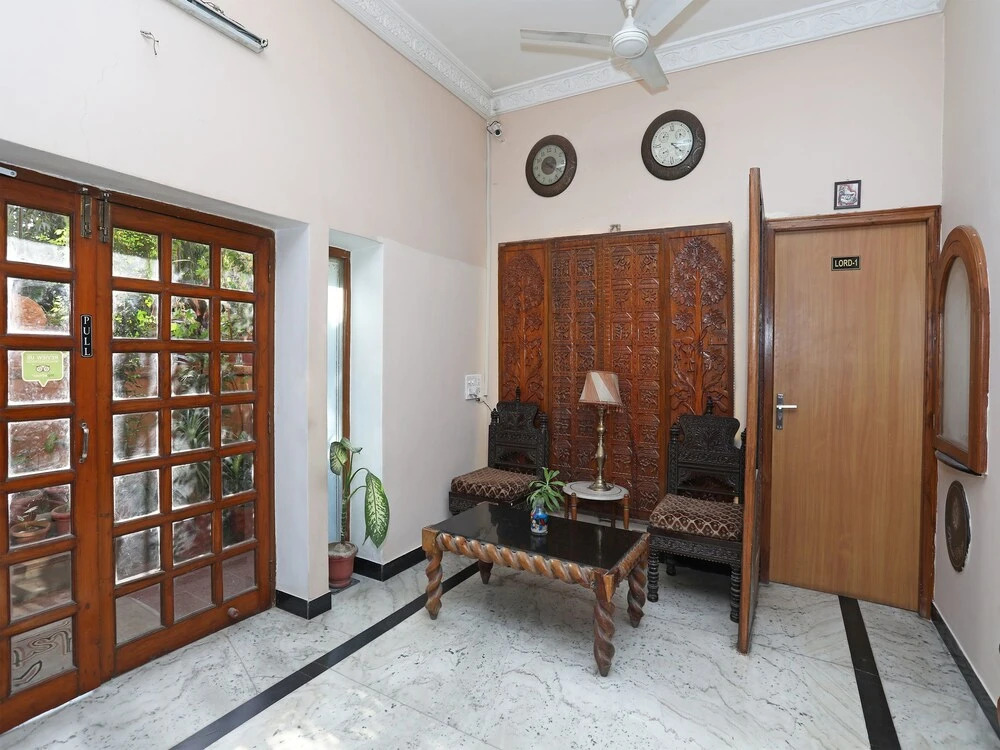 Collection O Rai Ka Bagh Near Railway Station Formerly Pioneer Plaza