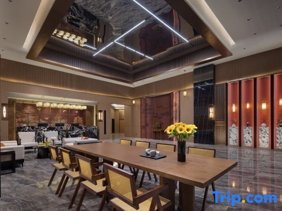 Huamuxi International Hotel (Foshan Nanhai Qiandeng Lake Store)