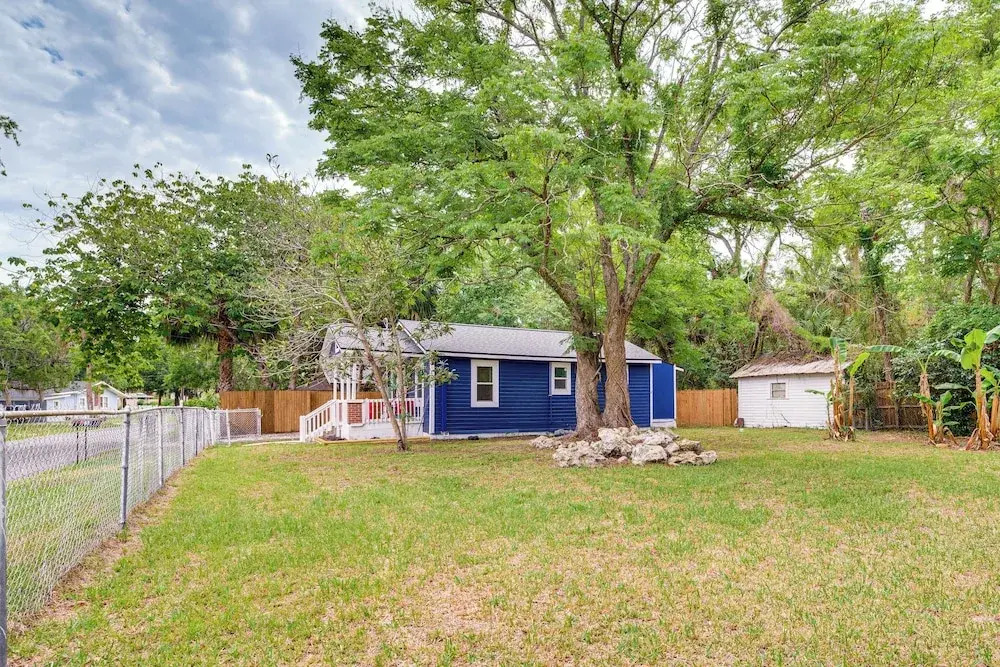 1 Mi to Ocala Dtwn Square: Home w/ Yard!