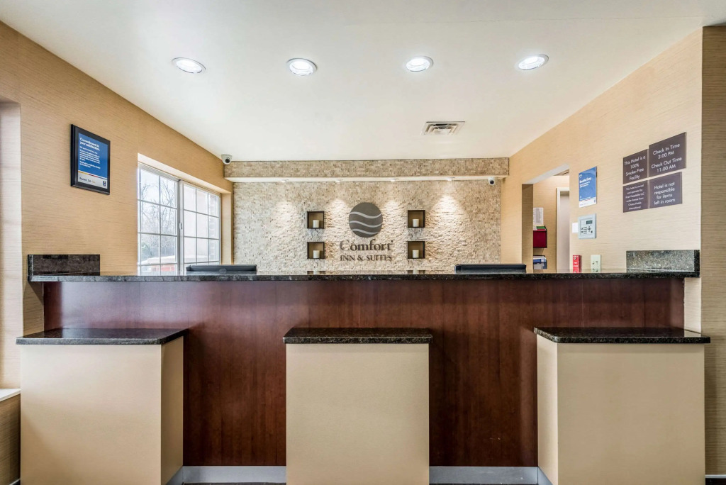 Comfort Inn & Suites Dayton North
