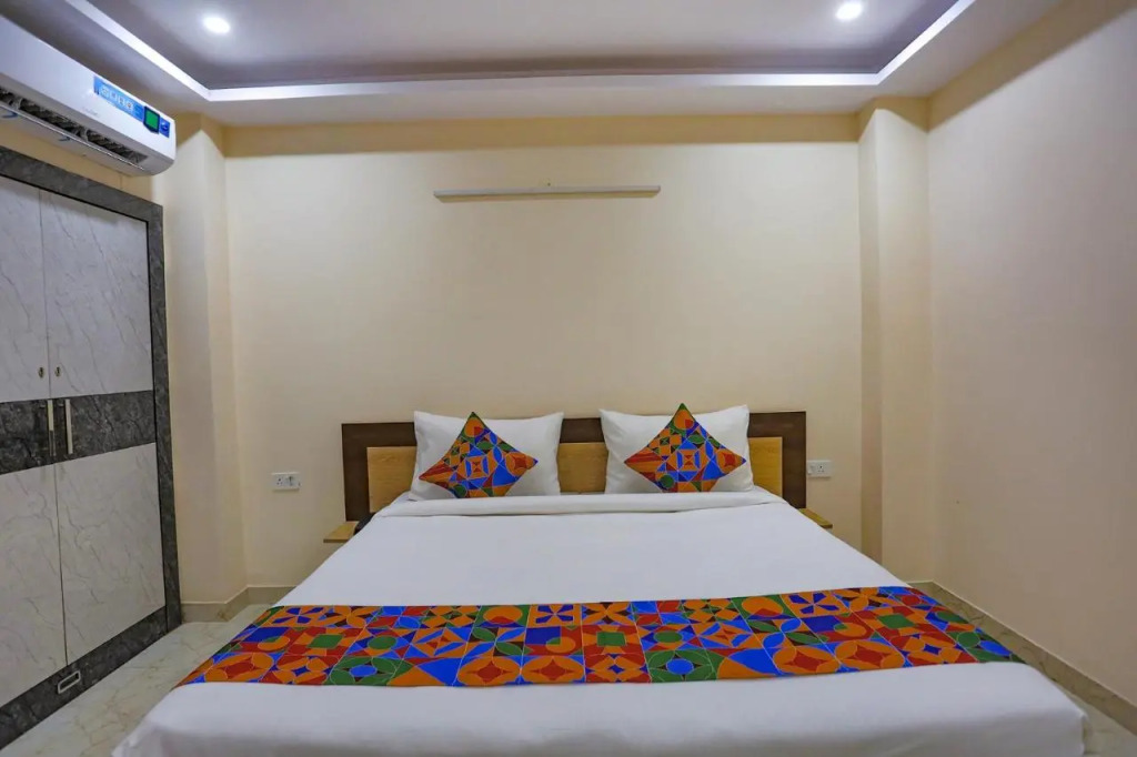 FabHotel Starlight Sanctuary