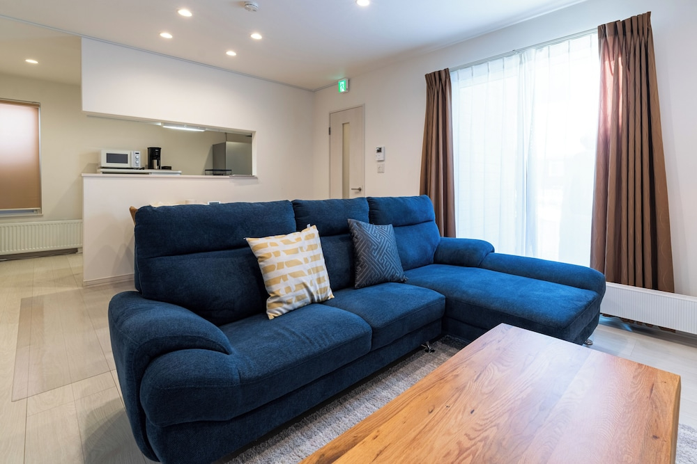 Nomad Stay Chitose