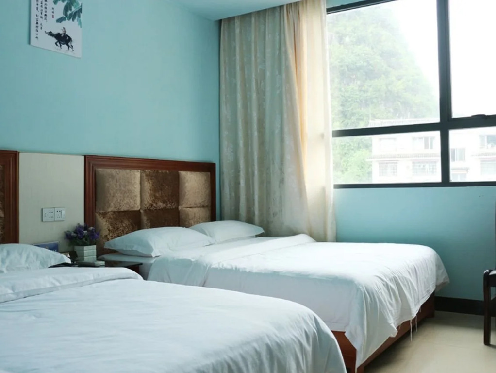 Huajun Hotel