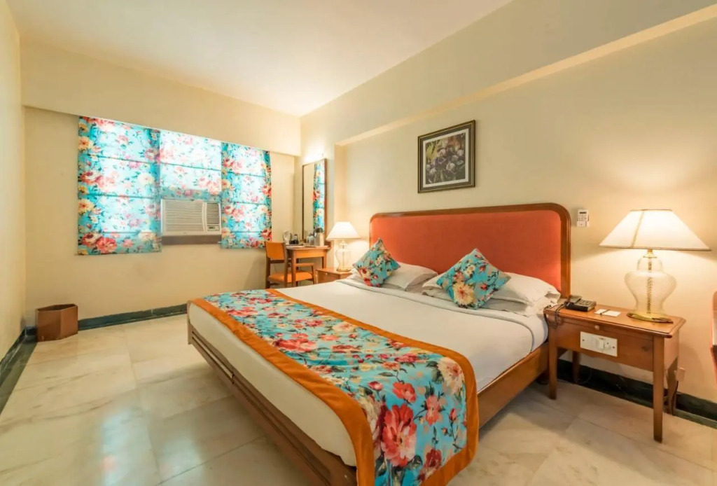 Hotel Parle International