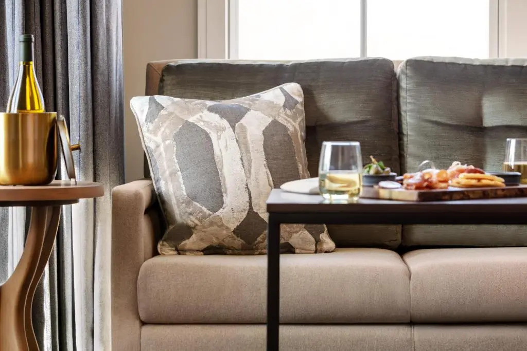 The Harpeth Franklin Downtown, Curio Collection by Hilton