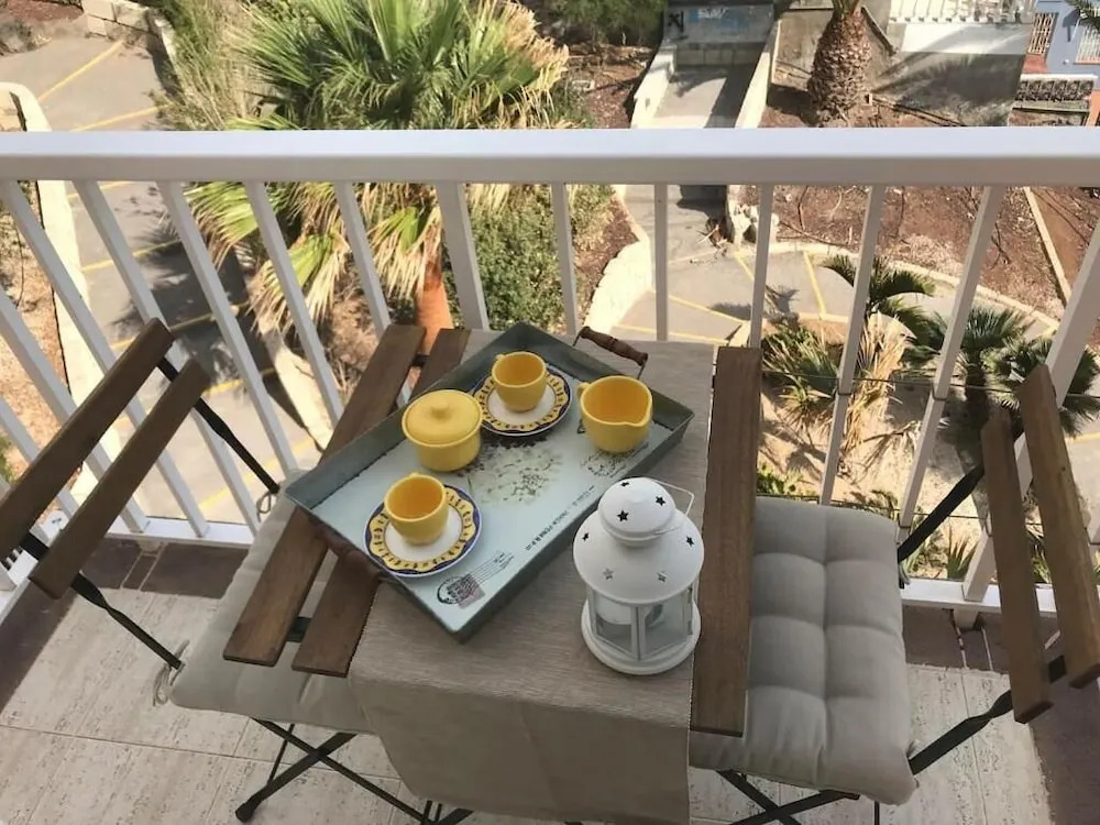 The Cozy Corner Apartment, Primera Línea con Vistas al Mar