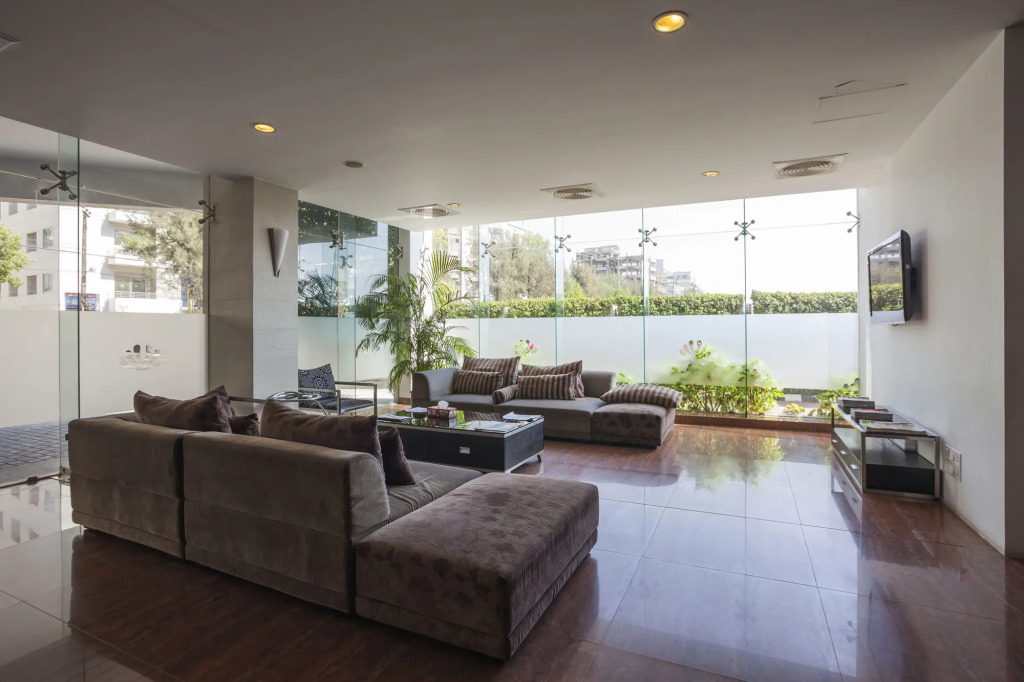 Long Beach Hotel