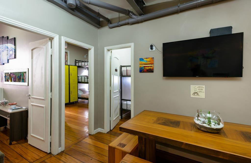 Casa del Mar Hostel