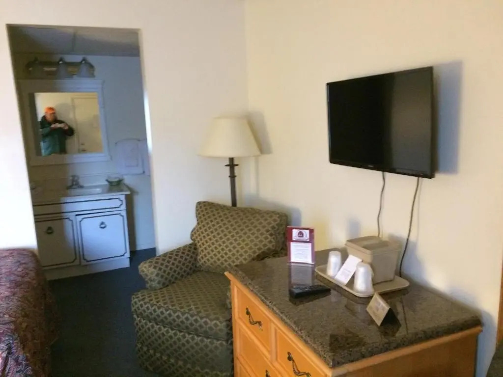 The Ship Motel