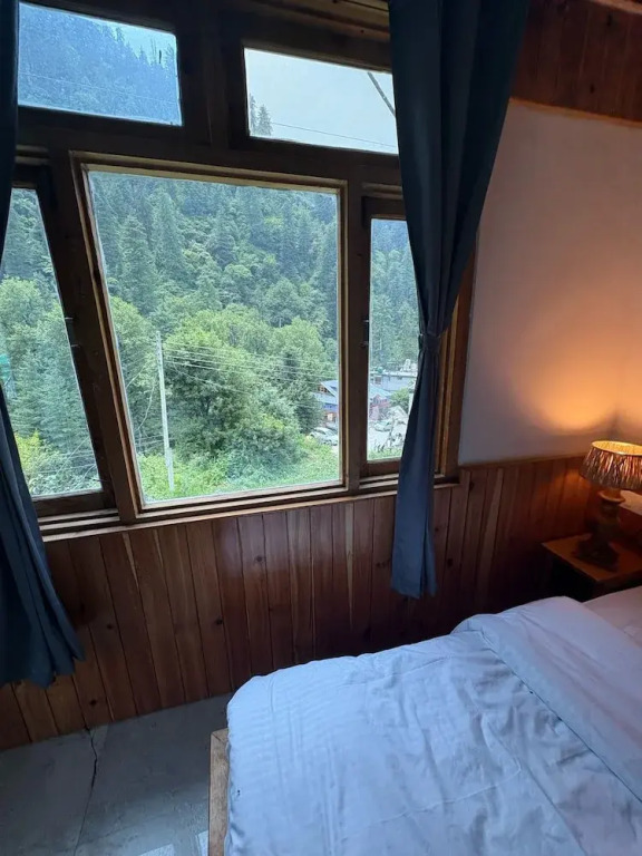 The Pahadi Soul Stay and Café