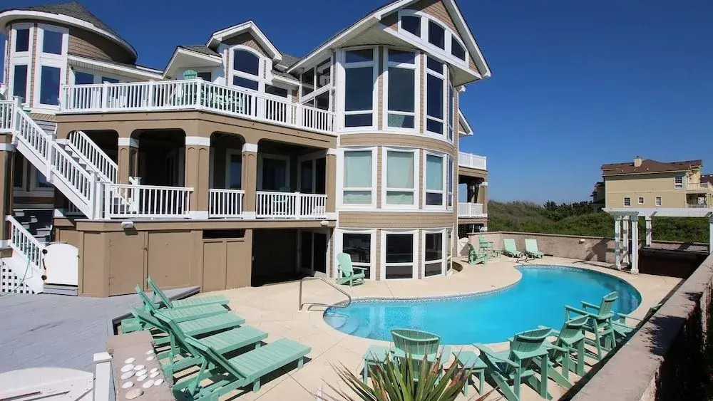 Station One - 8 Br Home