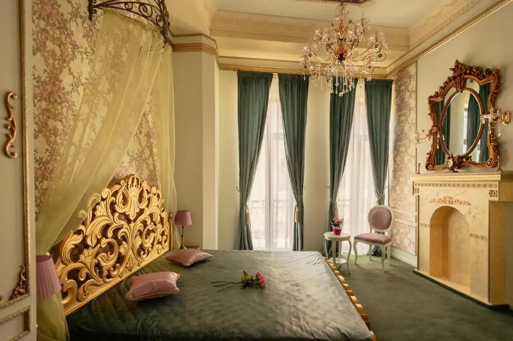 Belle Epoque Boutique