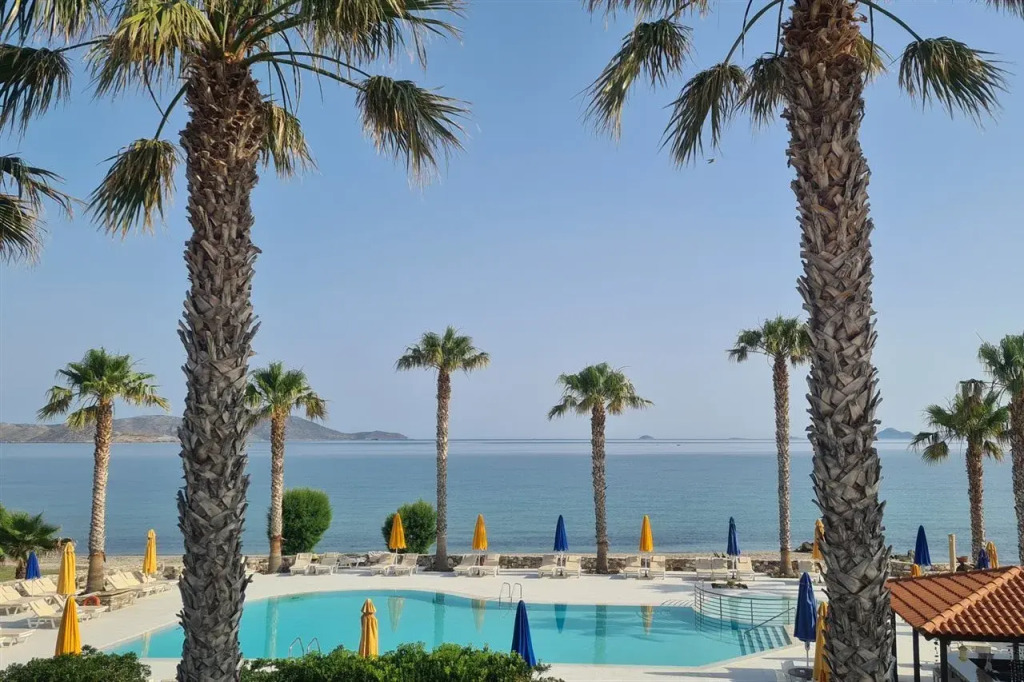Irina Beach Hotel