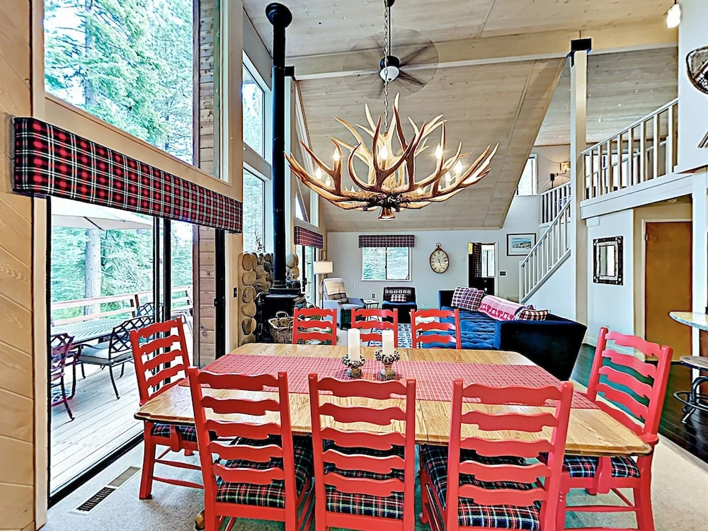 New Listing! Modern W/ Pool & Private Garage 4 Bedroom Home