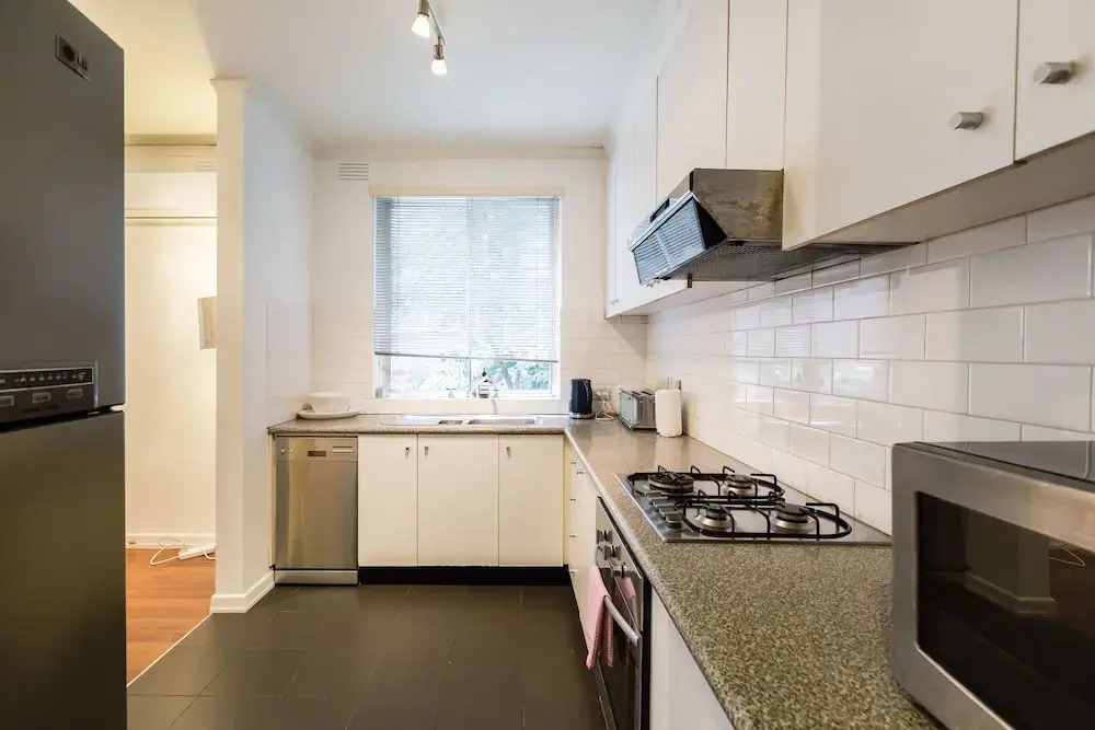 SELENA, 2BDR South Yarra Apartment