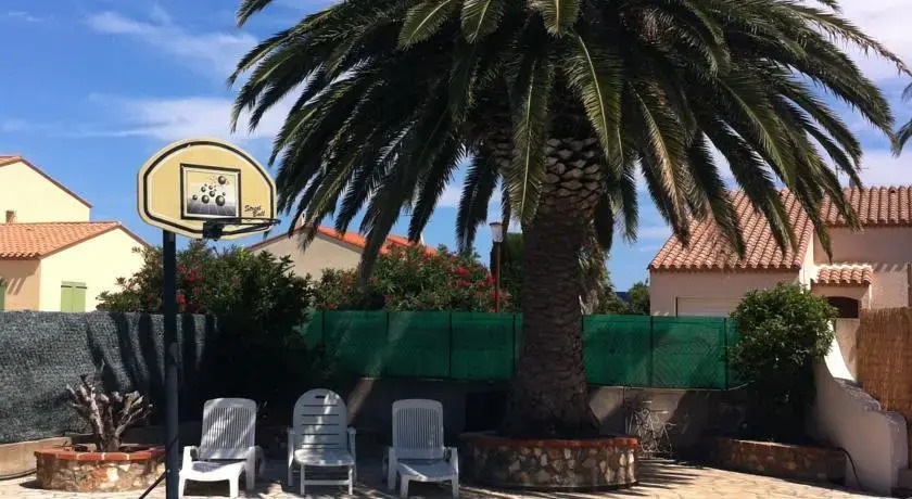 Large Holiday Home Torreilles with 15 metre Pool