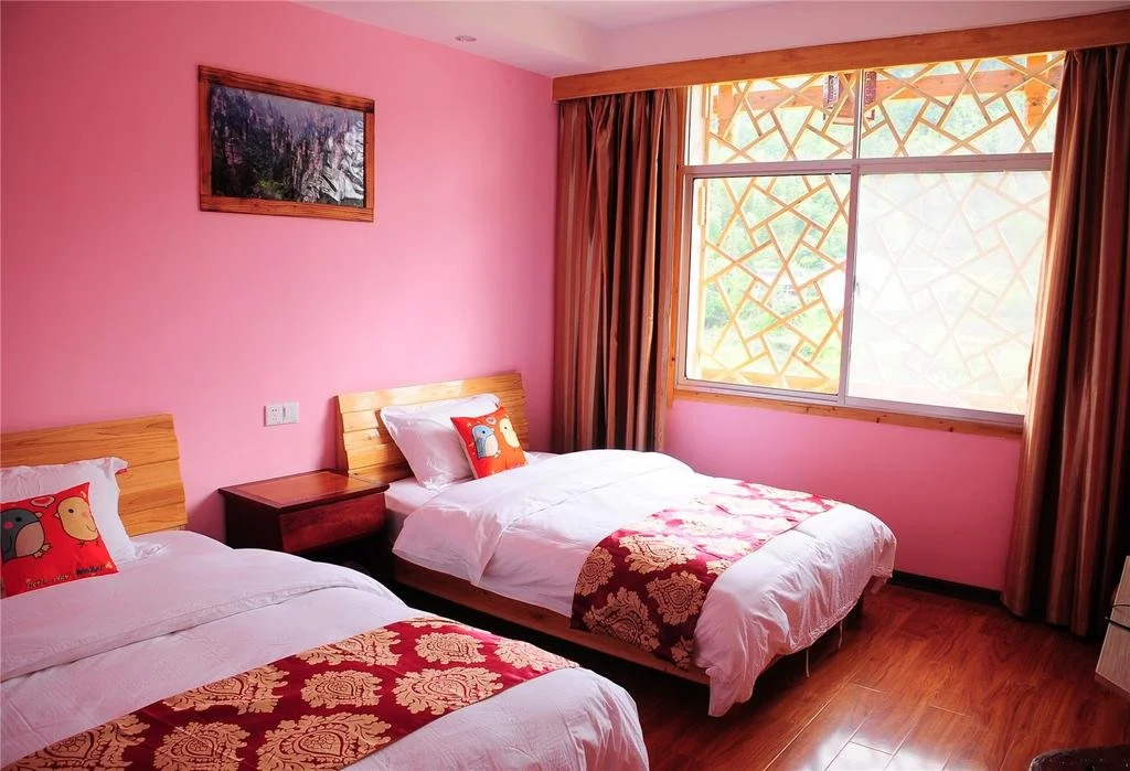 Qingfengge Hostel