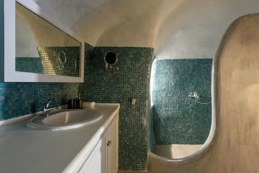 Ianthe Apartments & Villa