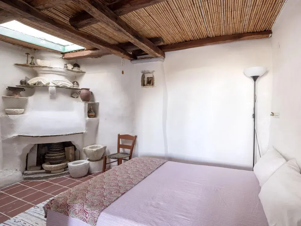 Daphnis the Artist s House