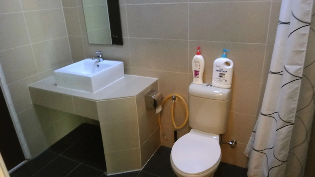 Rumah Putih B&B Sepang - KLIA 1&2