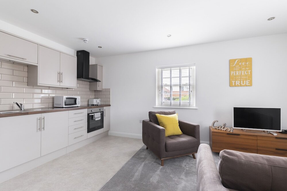 2 Bedroom Town Centre Apartment