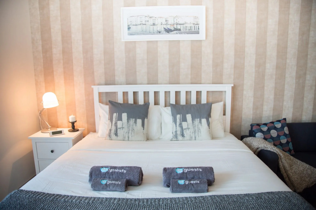 HiGuests - Fully Renovated,3 mins to the beach and Sea View